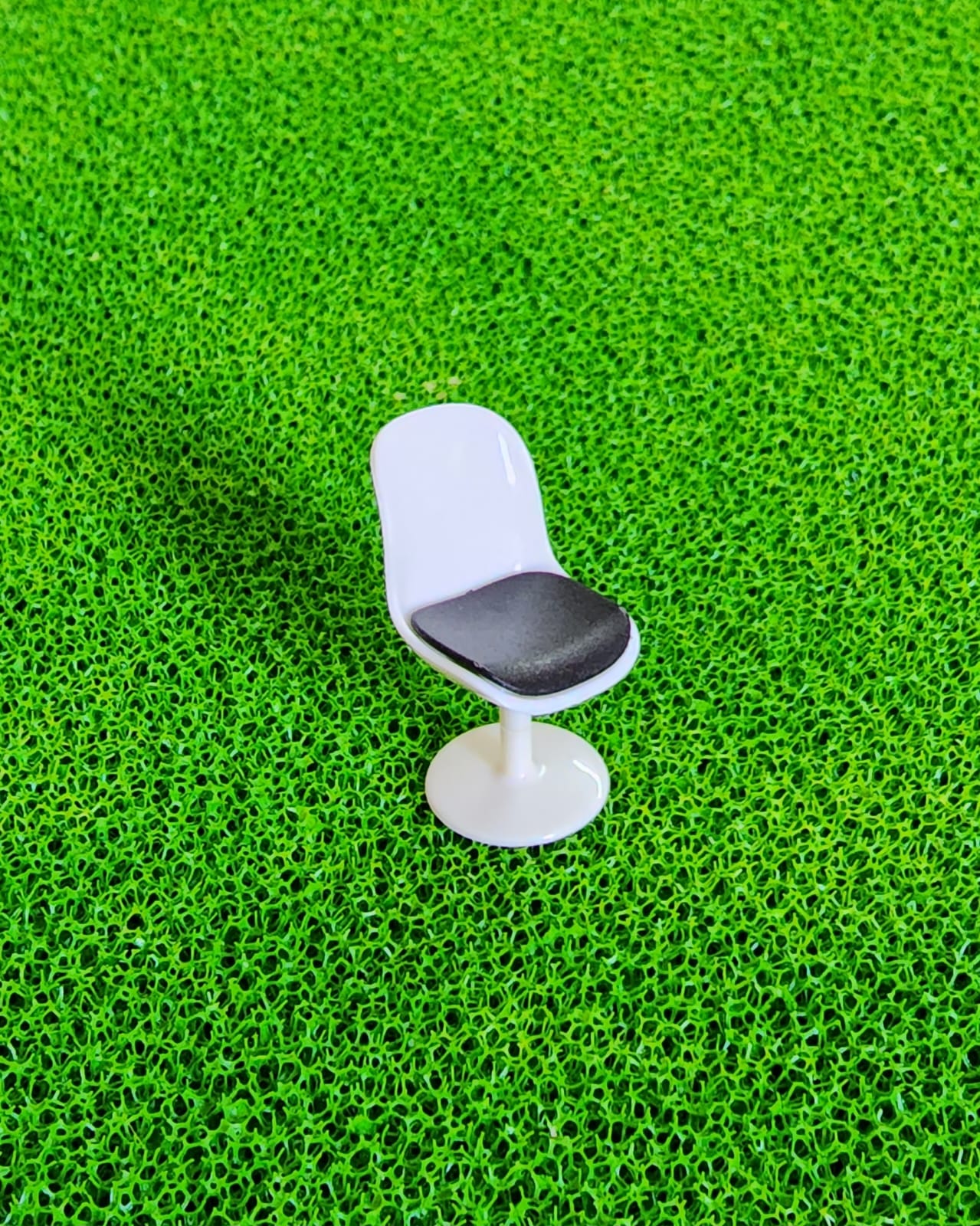 Chair 03-25